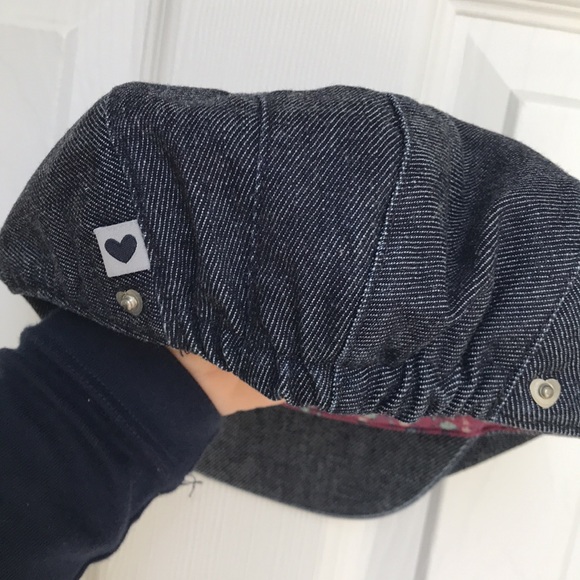 Toddler Girls Embellished Pageboy Denim Hat. - Picture 10 of 11